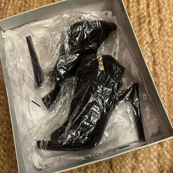 Jessica Simpson Black Lace Peep-Toe Heels - Picture 3 of 7